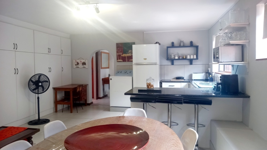To Let 1 Bedroom Property for Rent in Middedorp Western Cape